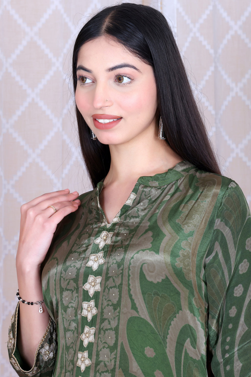 Zareen Emerald Jaal Unstitched Crepe Set - Label Tu Hai