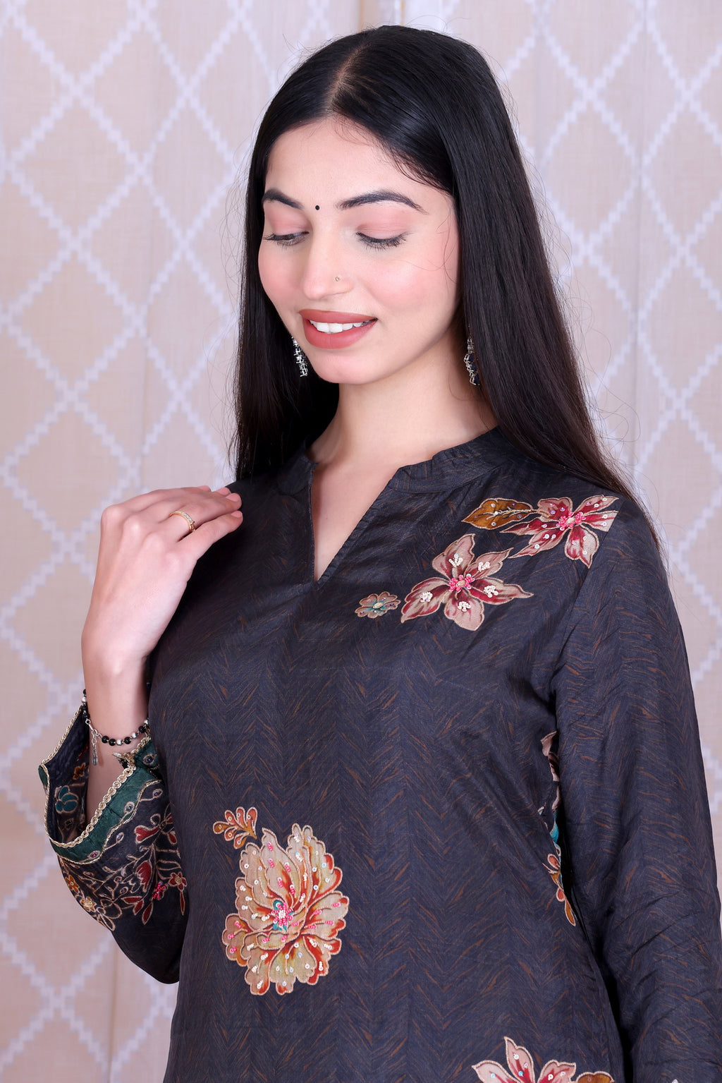 Afsana Noir Unstitched Crepe Set - Label Tu Hai