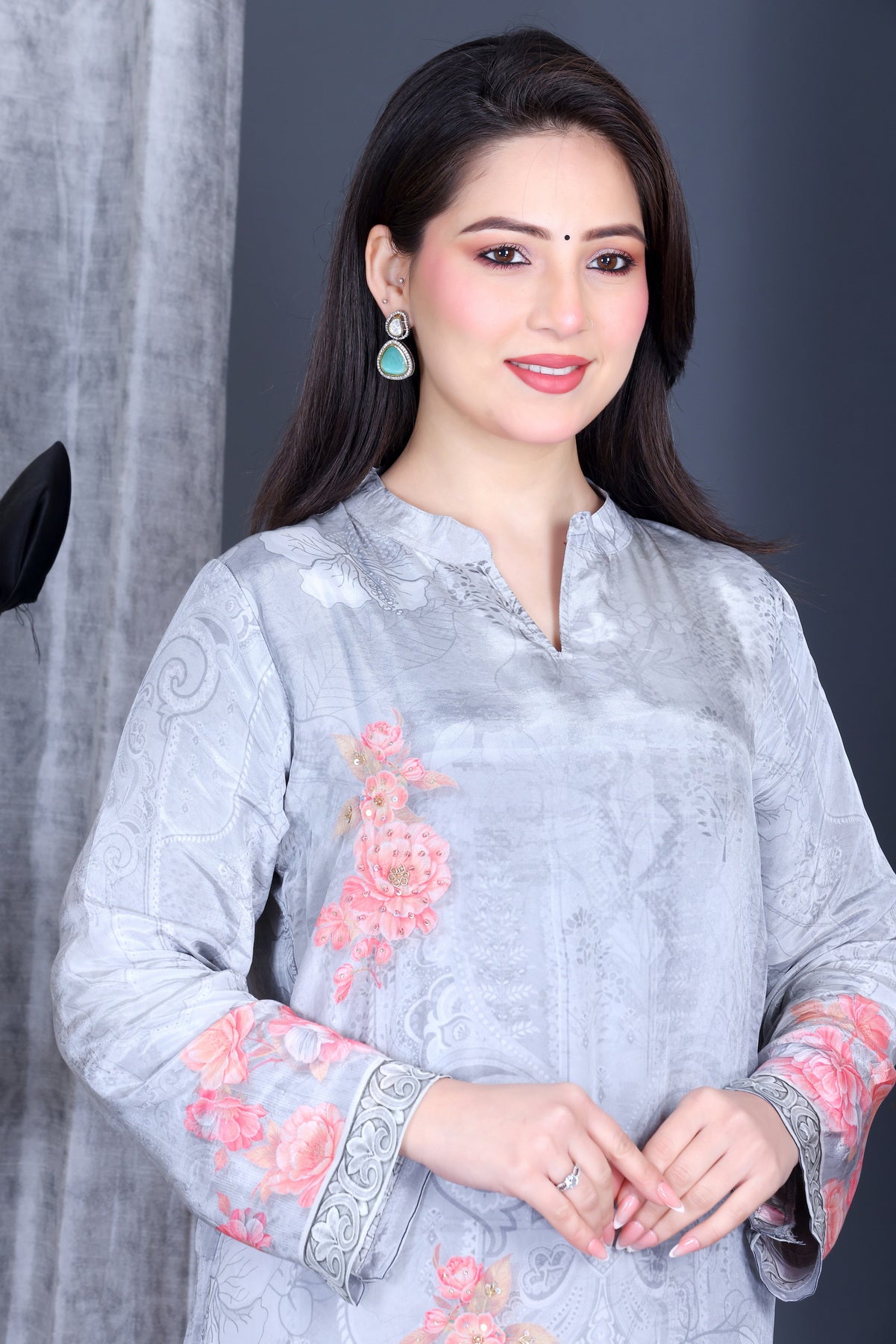 Zariya Silver Rose Unstitched Crepe Set - Label Tu Hai