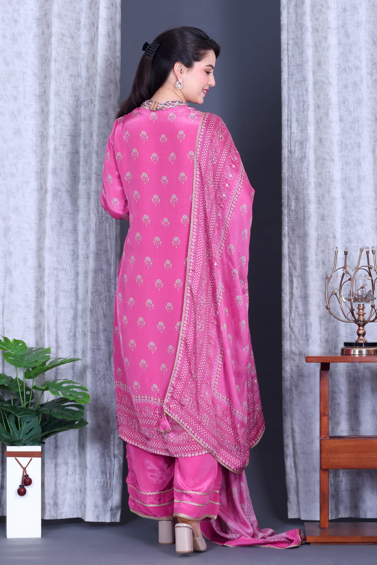 Gulzar Pink Unstitched Crepe Set - Label Tu Hai