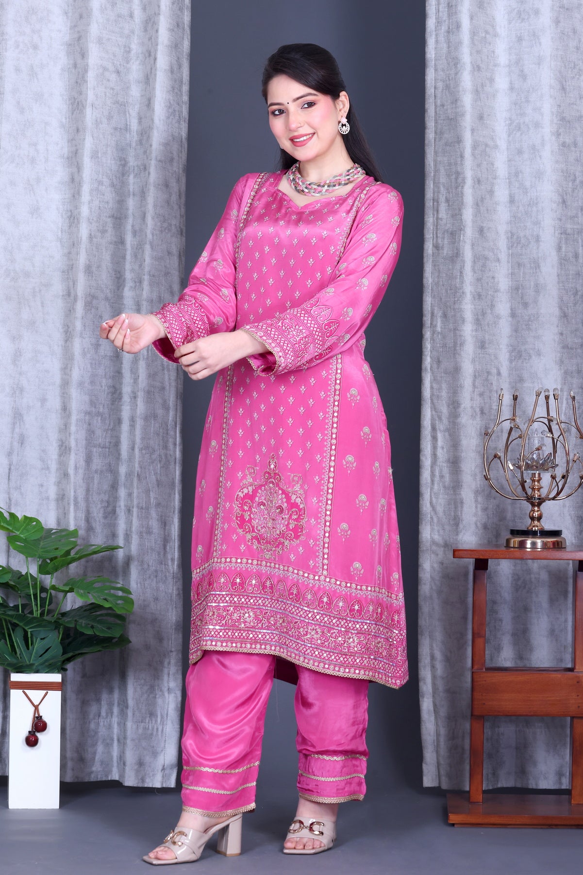 Gulzar Pink Unstitched Crepe Set - Label Tu Hai