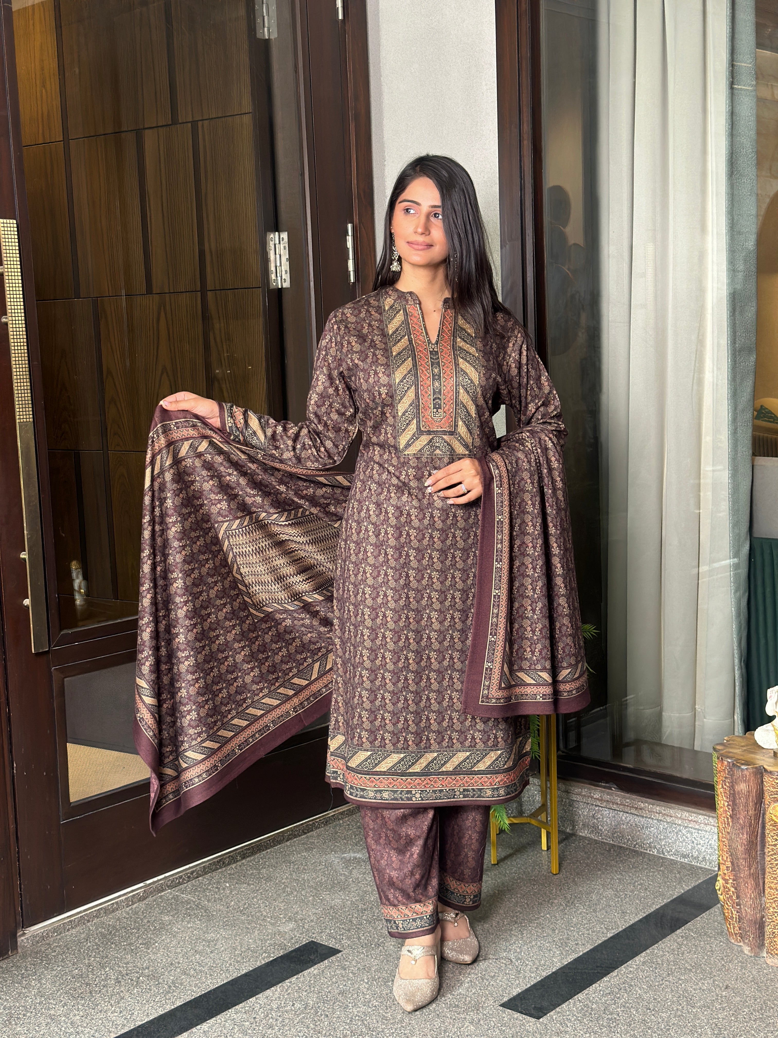 Classic Harmony - Label Tu Hai