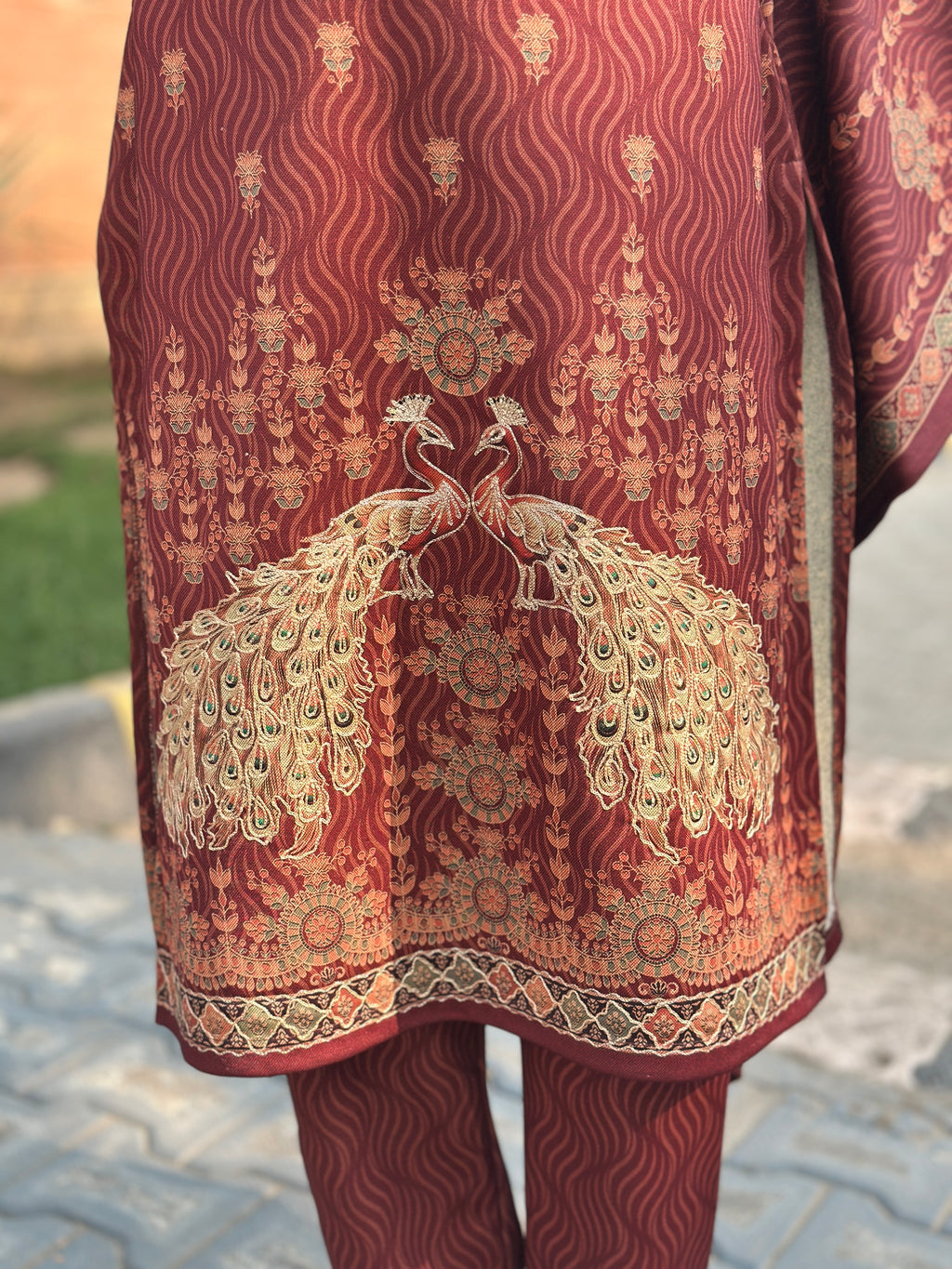 Royal Mor - Label Tu Hai