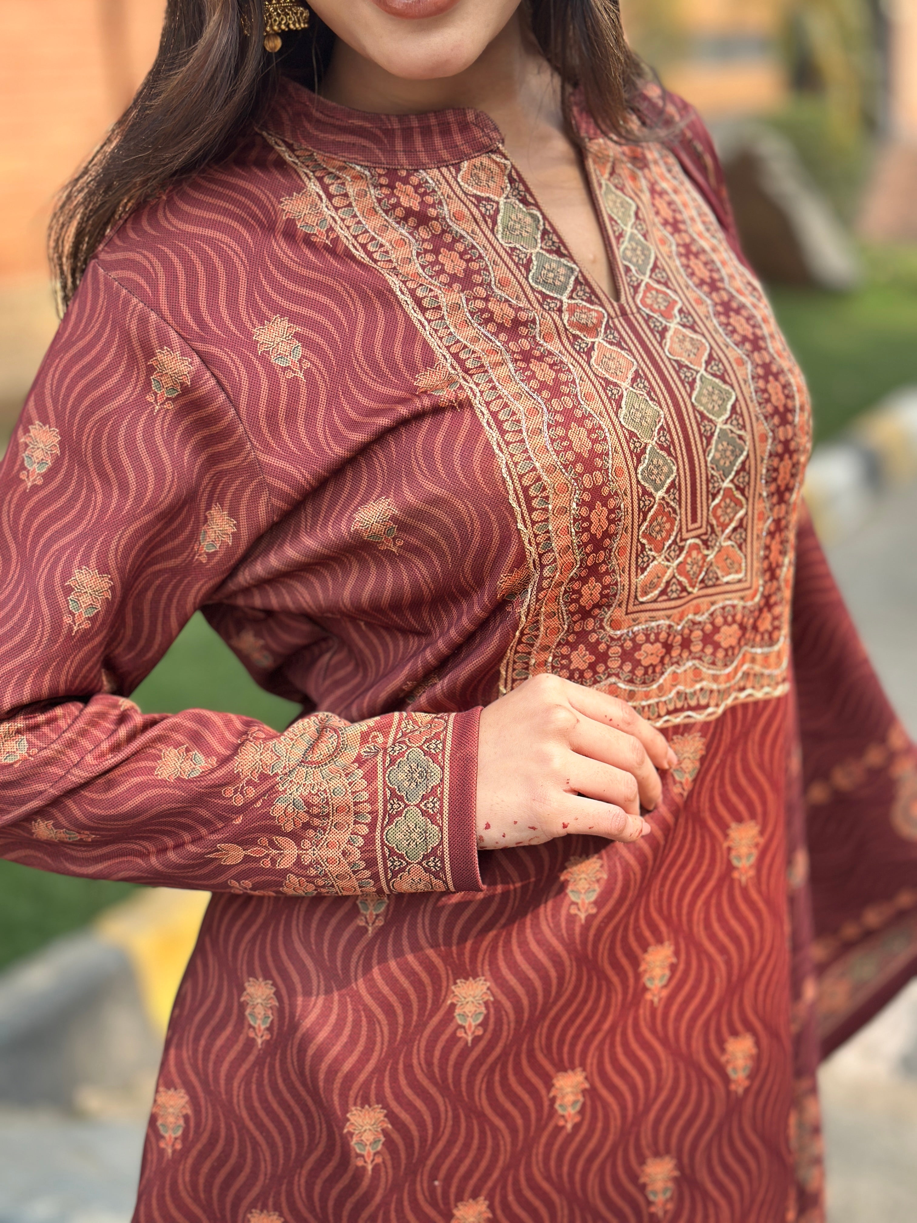 Royal Mor - Label Tu Hai