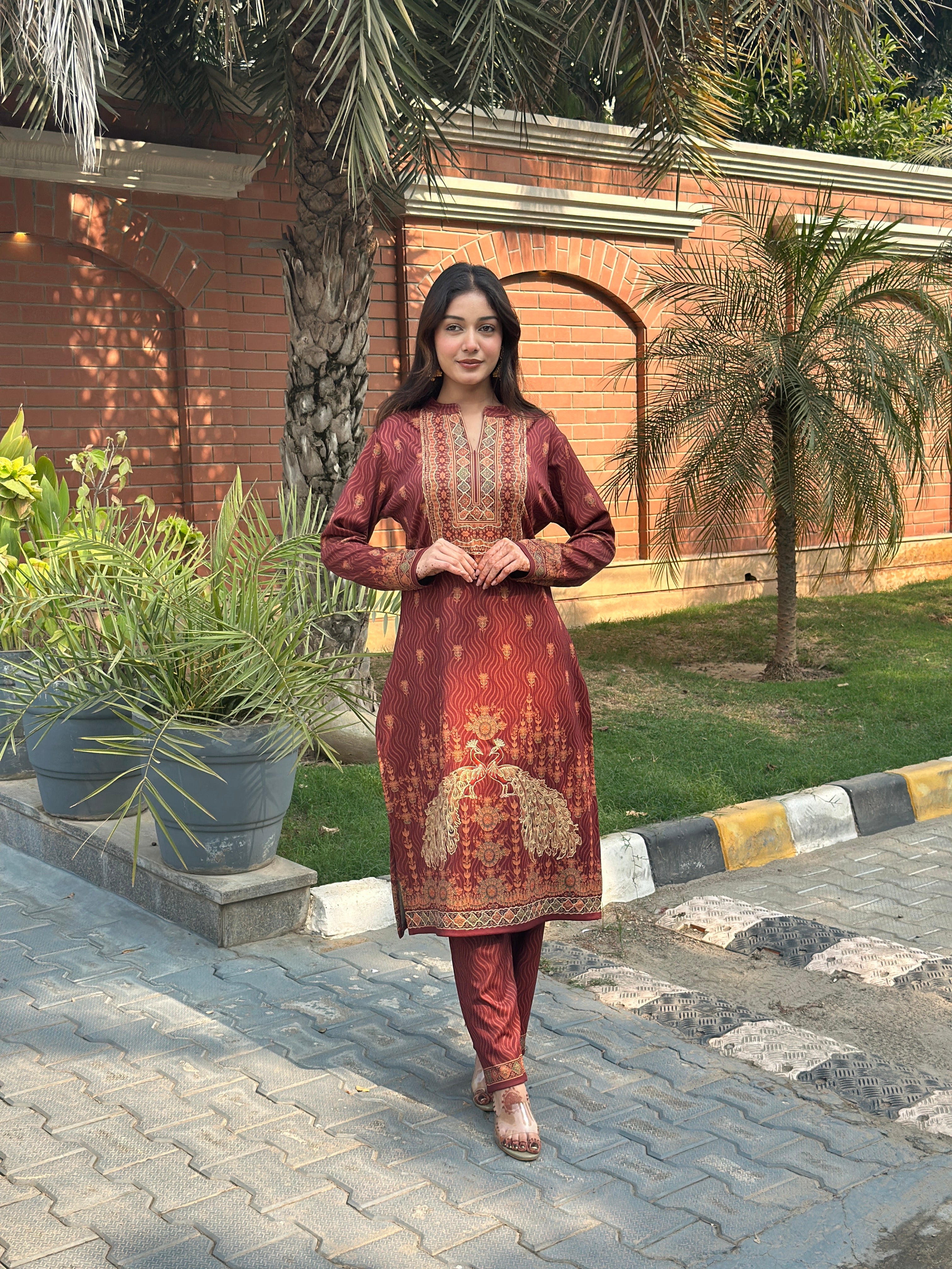 Royal Mor - Label Tu Hai