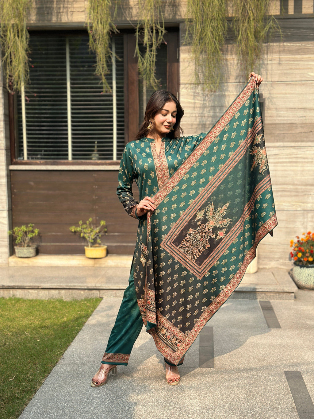 Vine Elegance - Label Tu Hai