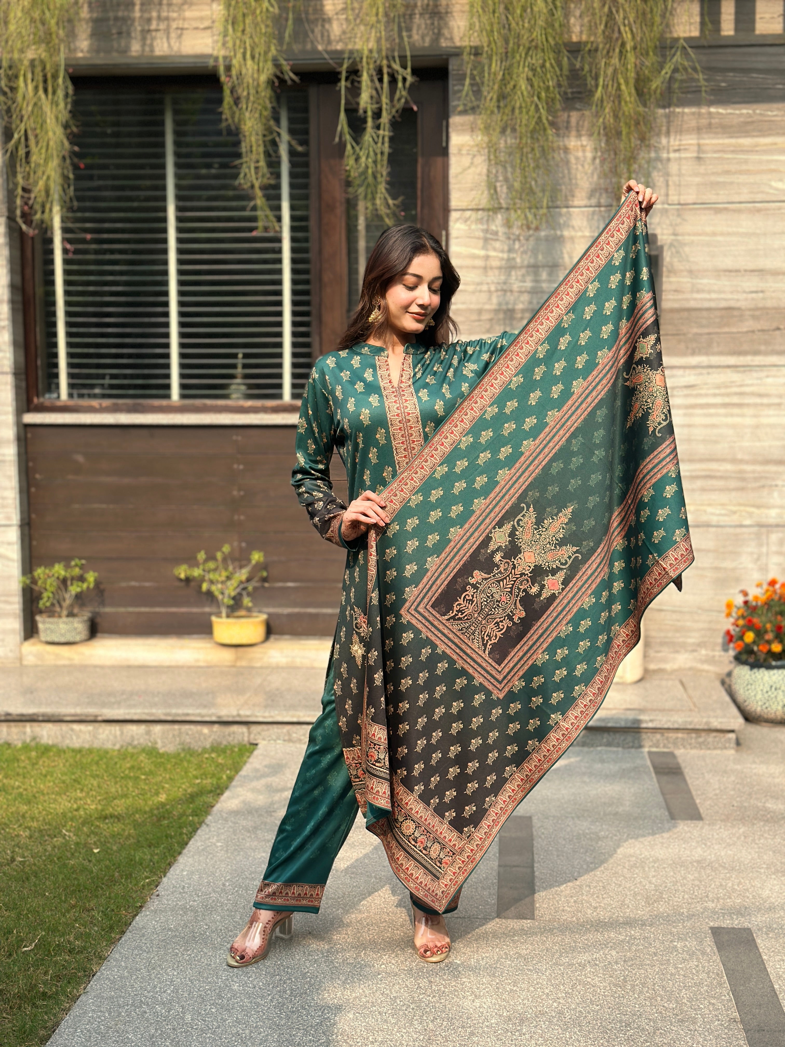 Vine Elegance - Label Tu Hai