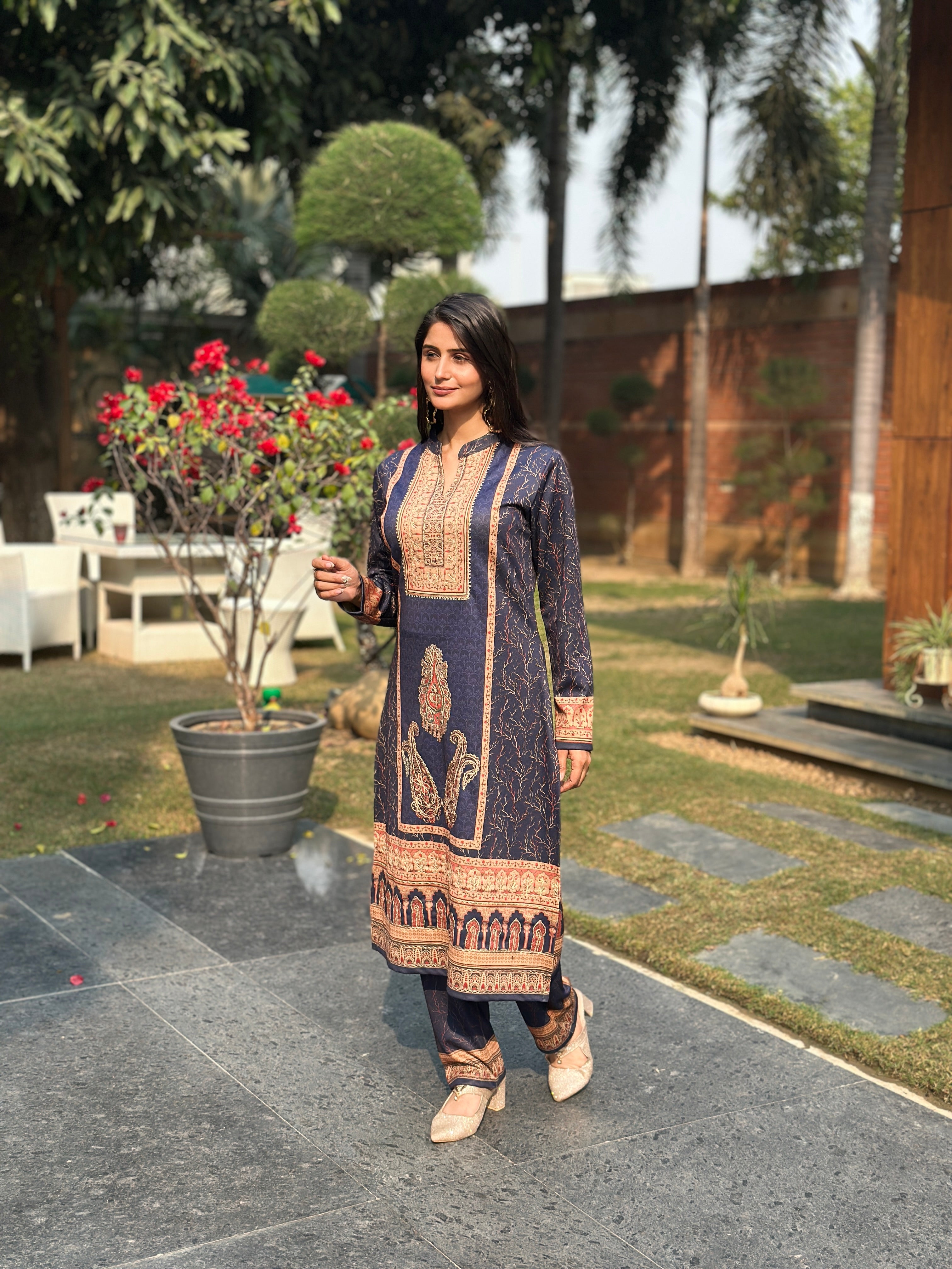 Mehrab Garden - Label Tu Hai