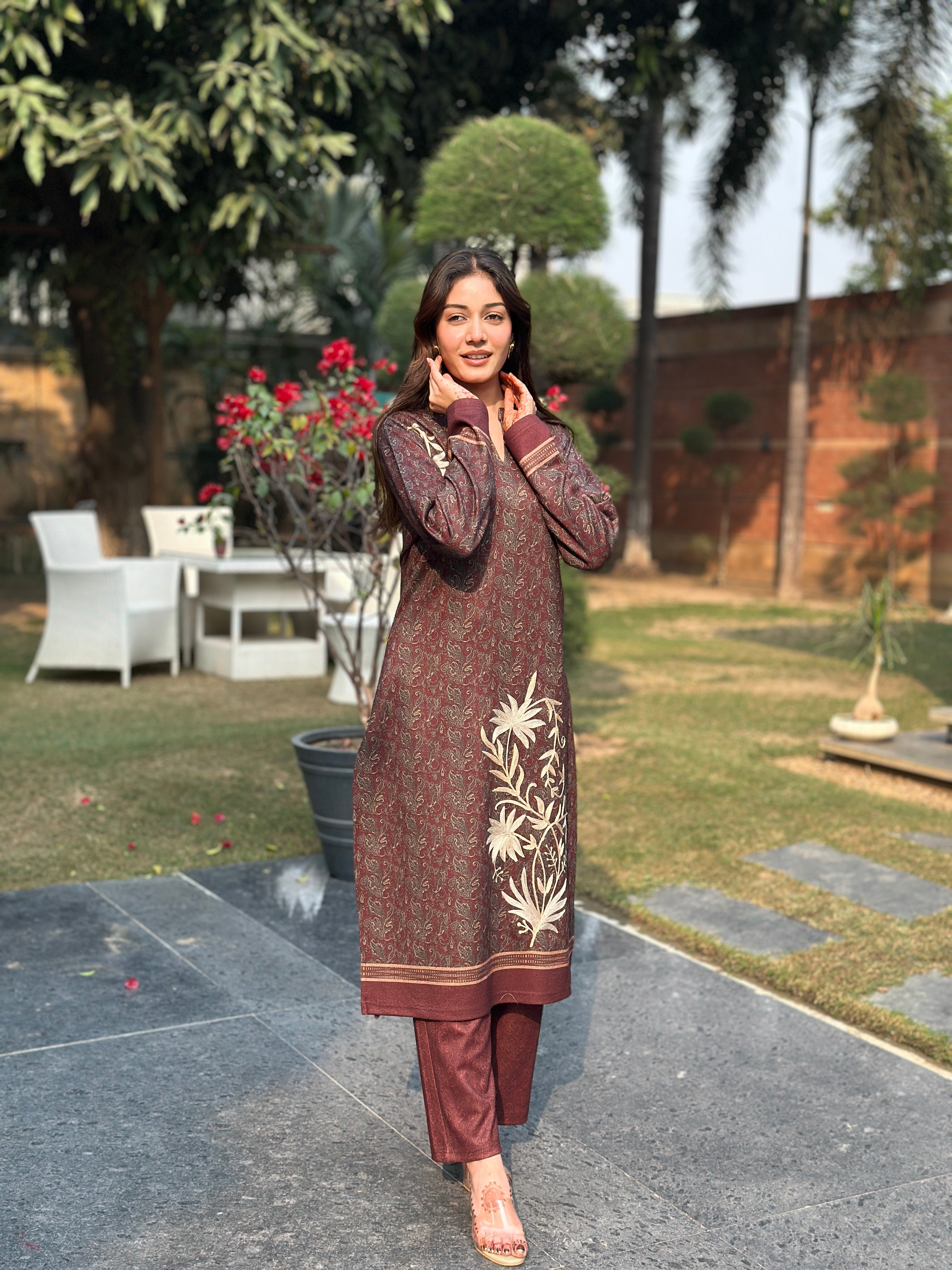 Royal Weave - Label Tu Hai