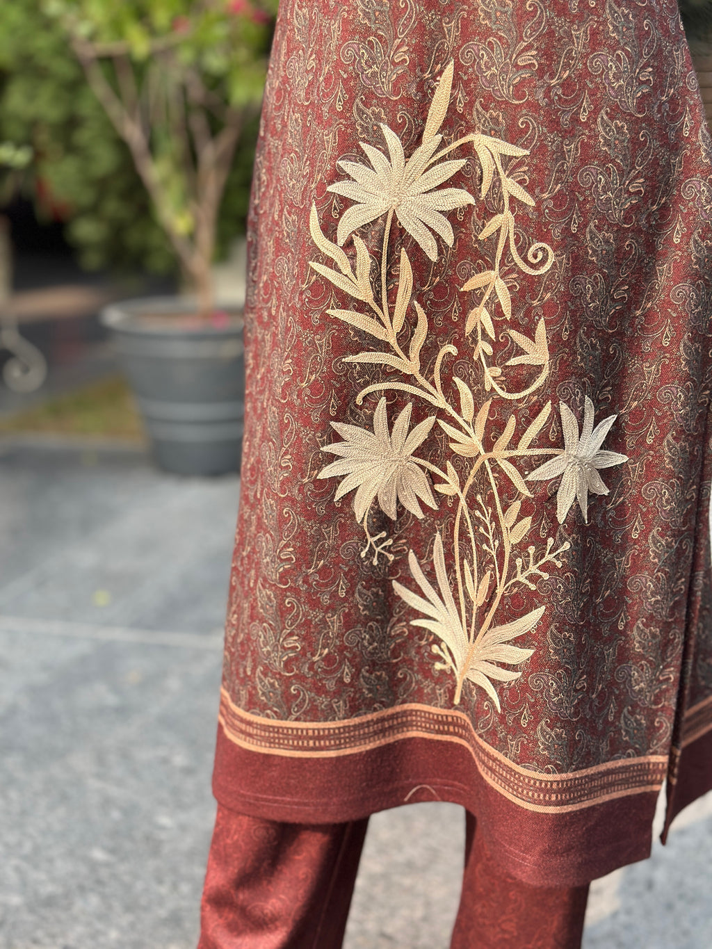 Royal Weave - Label Tu Hai