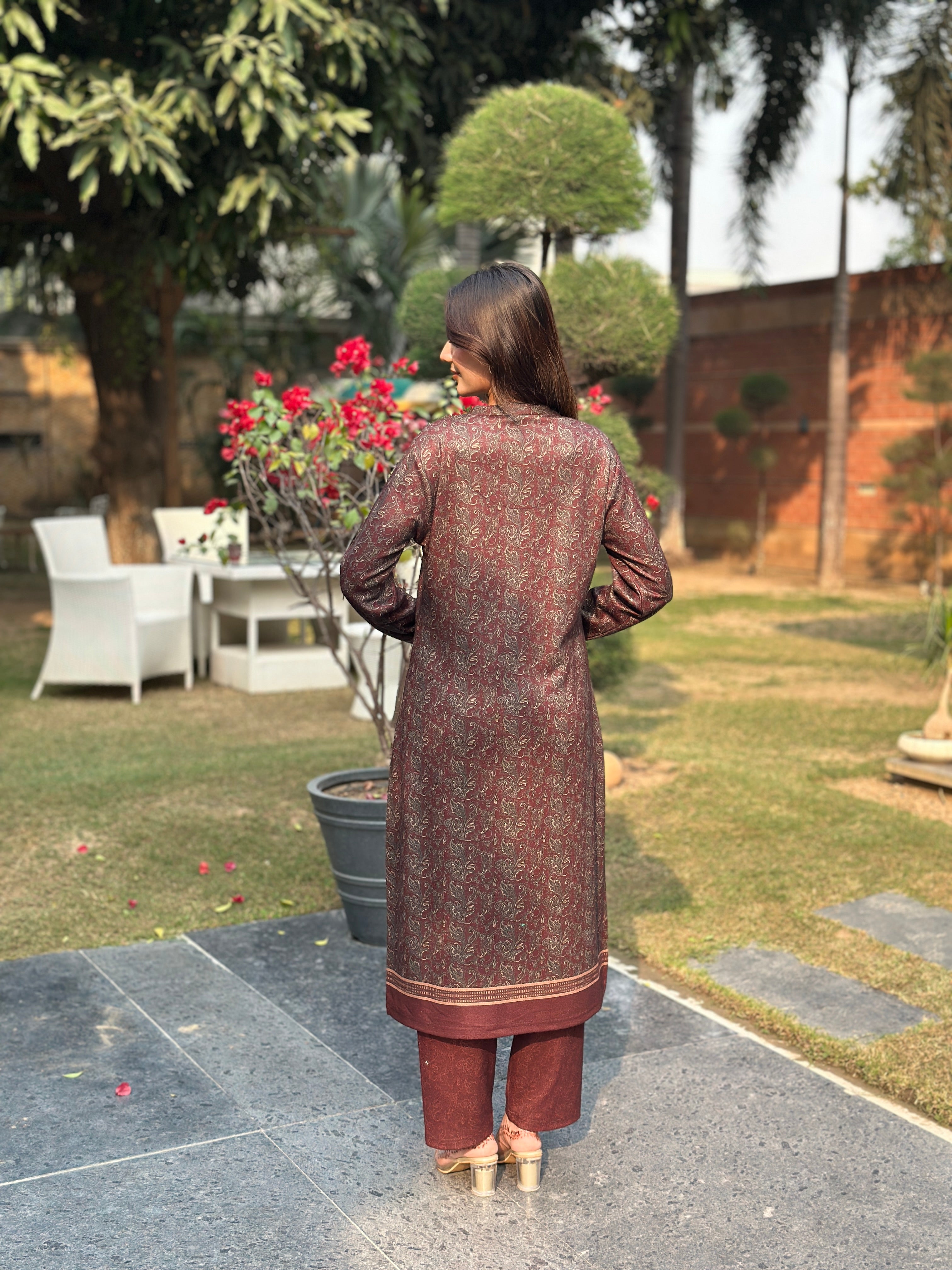 Royal Weave - Label Tu Hai